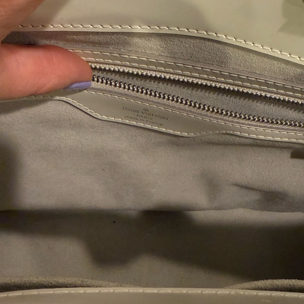 *Authentic* Louis Vuitton Mirabeau PM Epi Yvoire Hand Bag - Picture 9 of 11